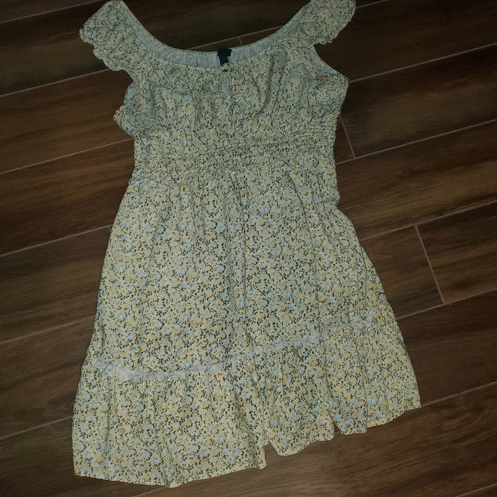 Cute flroal dress